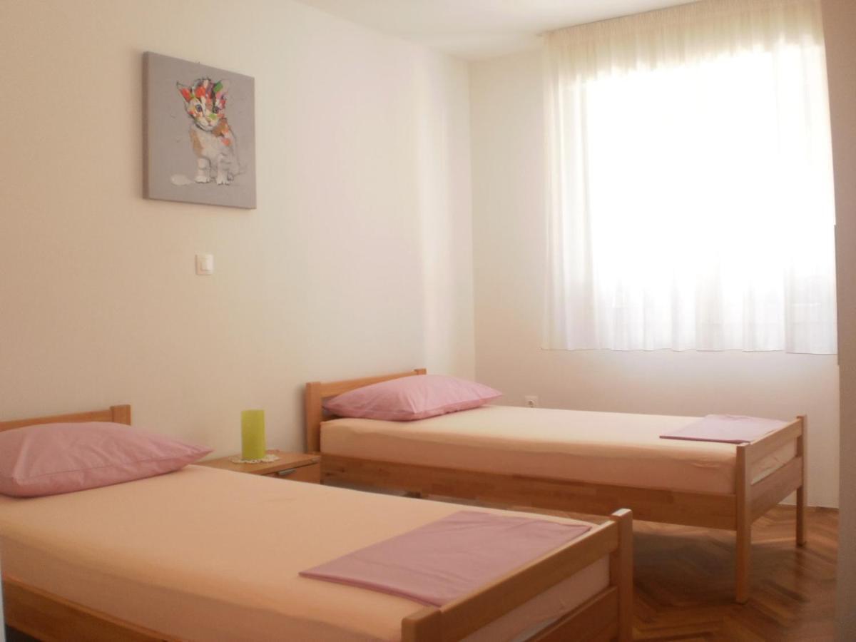 Apartment Lana Omiš Exterior foto